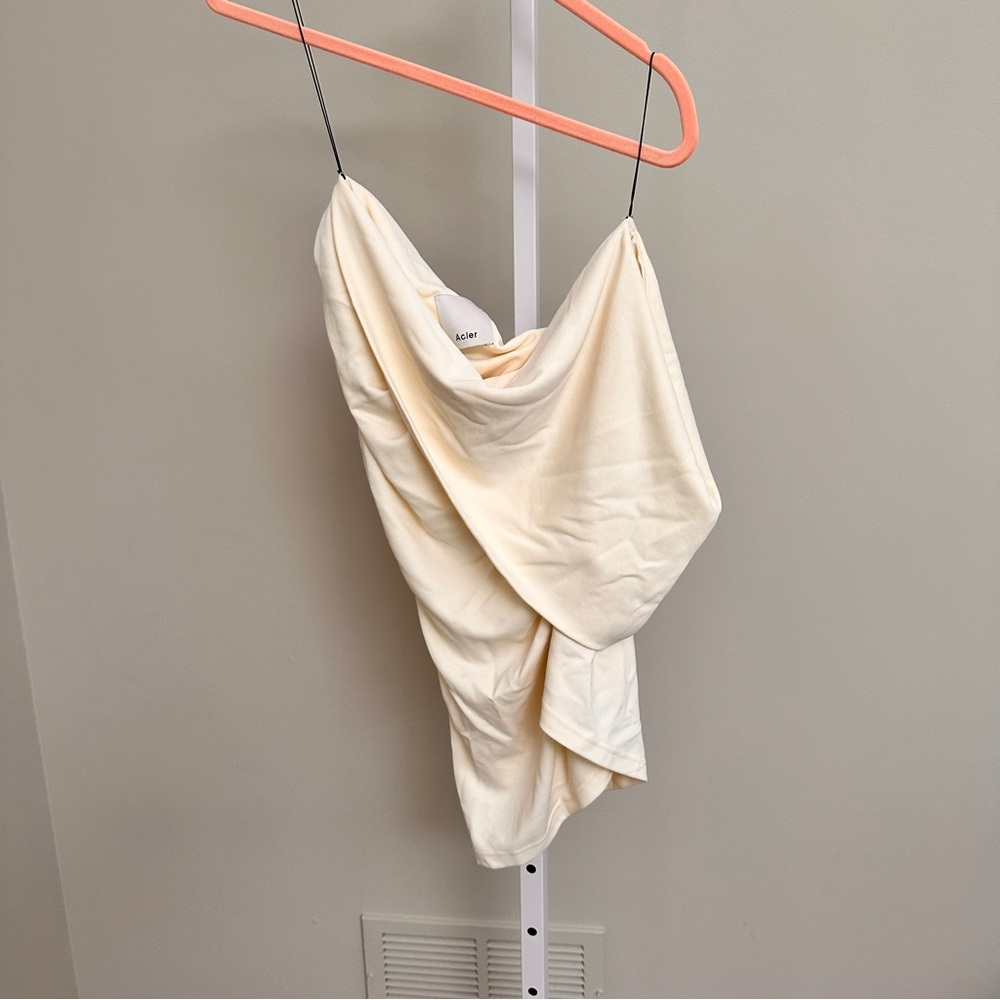 Acler
Tompkins one-shoulder top size S